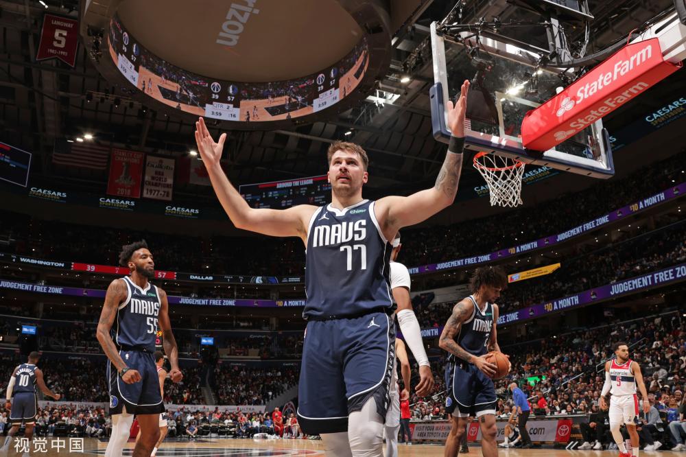 伴在他身边 伴在他身边