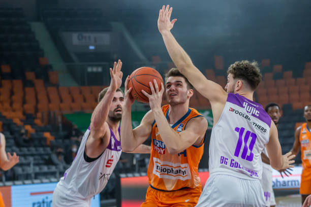 考验他的全 考验他的全